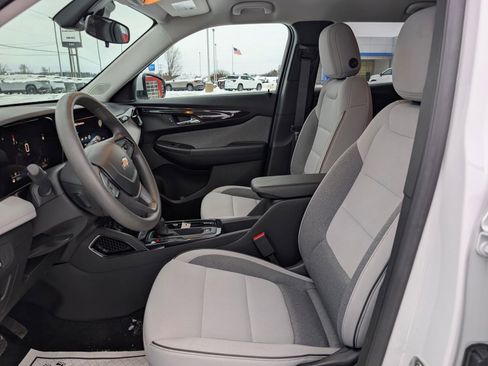 Certified 2024 Chevrolet TrailBlazer LT image 9