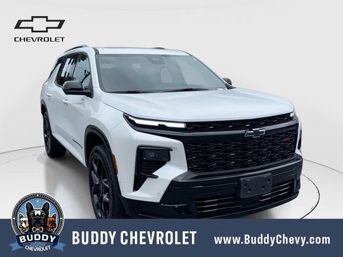 Used 2024 Chevrolet Traverse RS FWD image 1