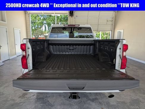 Used 2022 Chevrolet Silverado 2500 LT AWD/4WD image 12