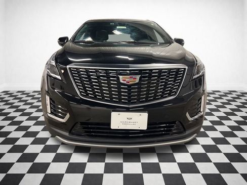 Certified 2025 Cadillac XT5 Premium Luxury AWD/4WD image 3