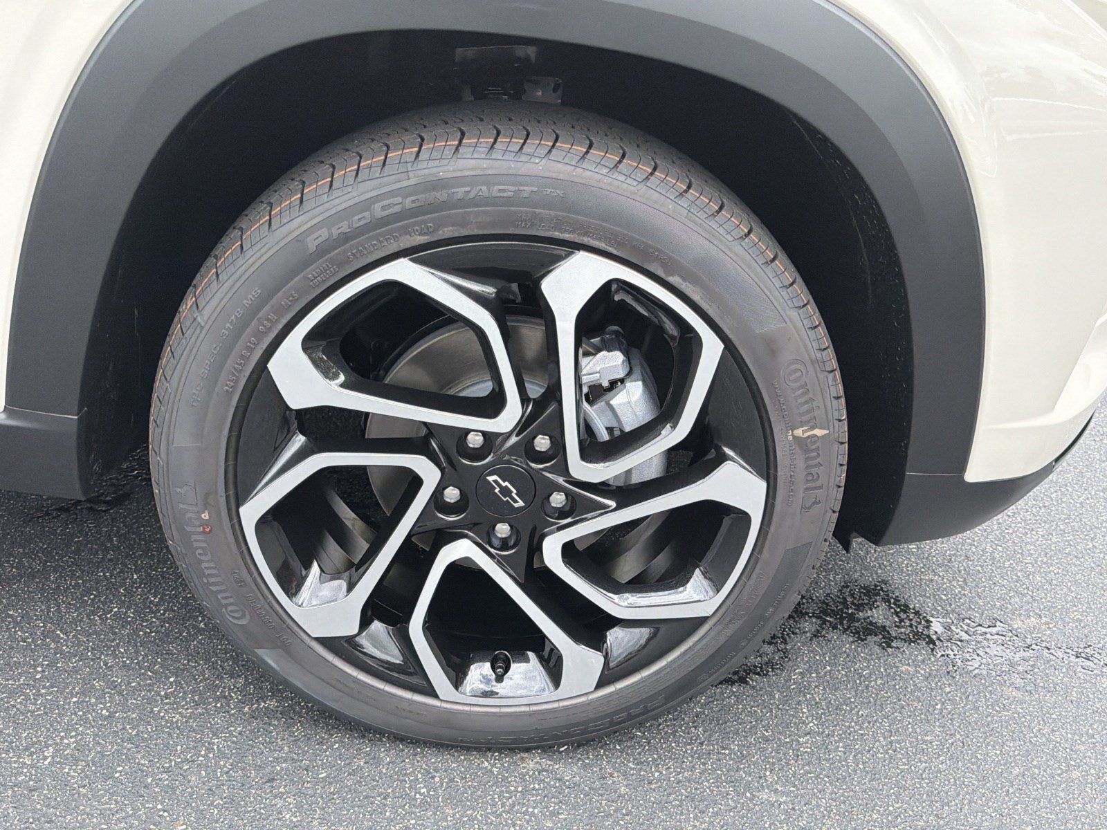 New 2026 Chevrolet Trax RS FWD image 12