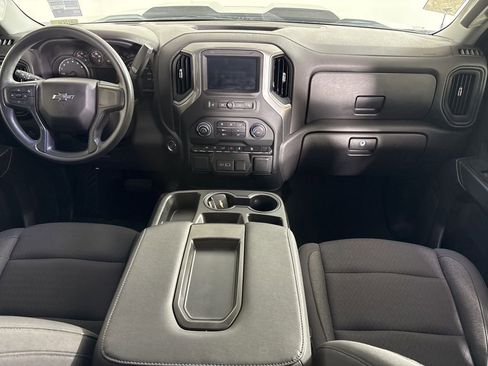 Used 2024 Chevrolet Silverado 1500 Custom Trail Boss w/ LPO, Dark Essentials Package image 15