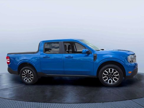 Used 2022 Ford Maverick Lariat FWD image 1