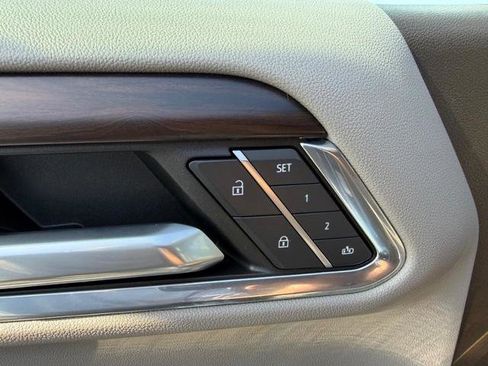 Used 2024 GMC Sierra 1500 SLT w/ SLT Premium Plus Package image 17