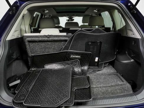 Certified 2023 Volkswagen Tiguan SE w/ Panoramic Sunroof Package FWD image 33