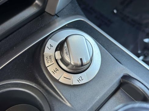 Used 2020 Toyota 4Runner SR5 image 17