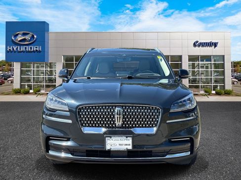 Used 2022 Lincoln Aviator Reserve w/ Equipment Group 201A image 2