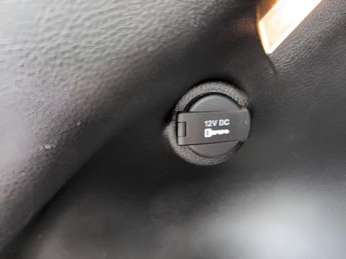 Used 2024 Jeep Compass Latitude image 29