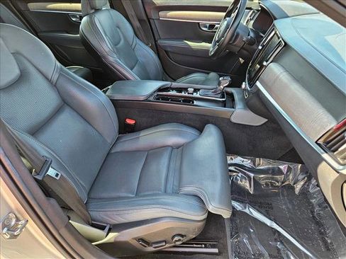 Used 2021 Volvo V90 T6 Inscription image 22