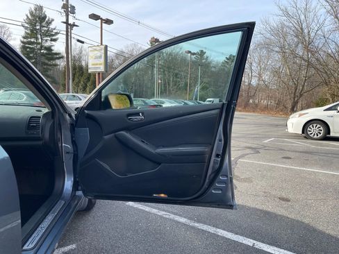 Used 2011 Nissan Altima 2.5 SL w/ 2.5SL Pkg image 13