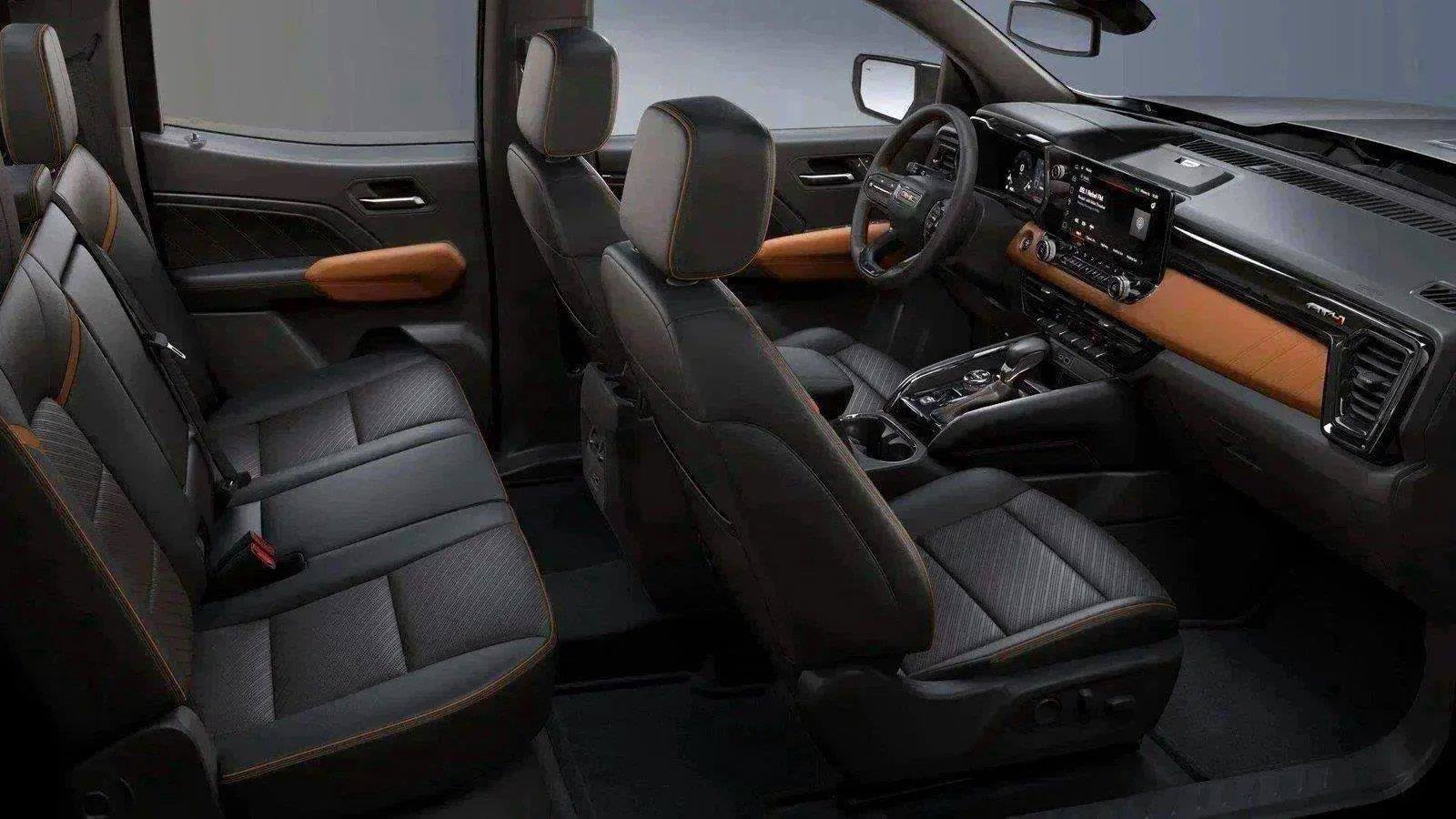 New 2026 GMC Canyon AT4 w/ Technology Plus Package AWD/4WD image 28