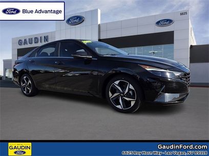 Used 2023 Hyundai Elantra Limited w/ Preferred Accessory Package