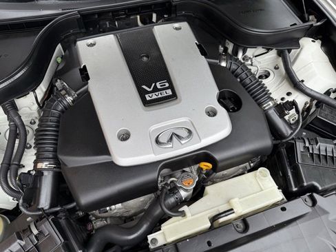 Used 2011 INFINITI G37 x w/ Premium Pkg image 36