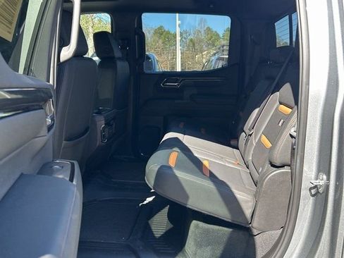 Used 2024 GMC Sierra 1500 AT4 w/ Technology Package image 12
