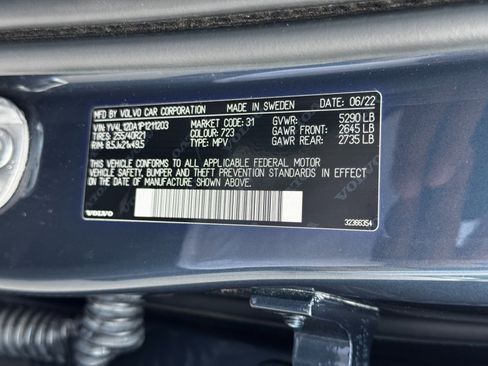 Used 2023 Volvo XC60 B5 Ultimate w/ Climate Package image 50