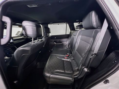 Used 2025 Toyota Sequoia Limited AWD/4WD image 28