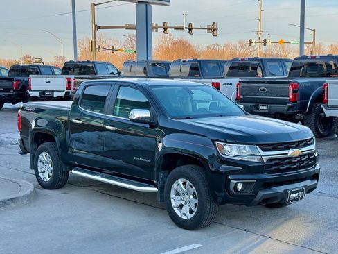 Used 2021 Chevrolet Colorado LT w/ LT Convenience Package image 7