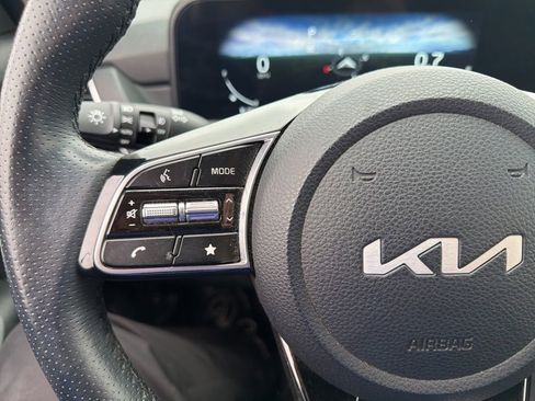 Certified 2024 Kia Seltos SX w/ SX Sunroof Package AWD/4WD image 26
