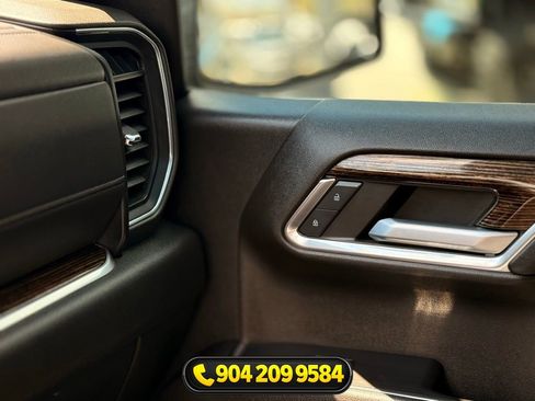 Used 2022 GMC Sierra 1500 Elevation RWD image 18
