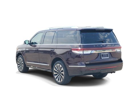 Certified 2024 Lincoln Navigator Reserve AWD/4WD image 4