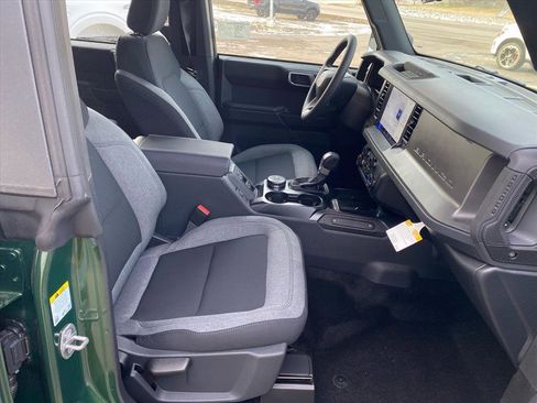 New 2025 Ford Bronco 4-Door image 23