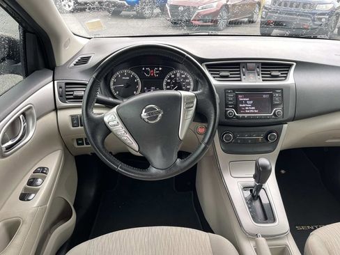 Used 2015 Nissan Sentra SV image 12