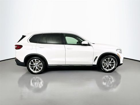 Used 2023 BMW X5 xDrive40i w/ Premium Package AWD/4WD image 18