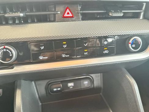 Certified 2025 Kia Sportage LX AWD/4WD image 18