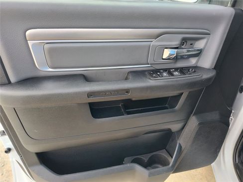 Used 2022 RAM 1500 Classic SLT w/ Electronics Group AWD/4WD image 13