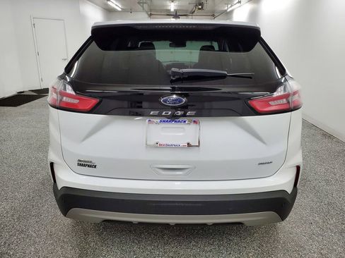 Used 2023 Ford Edge SEL image 5