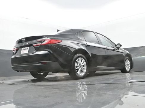 Used 2026 Toyota Camry LE FWD image 25
