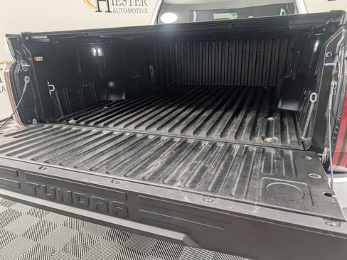 Used 2025 Toyota Tundra Limited AWD/4WD image 29