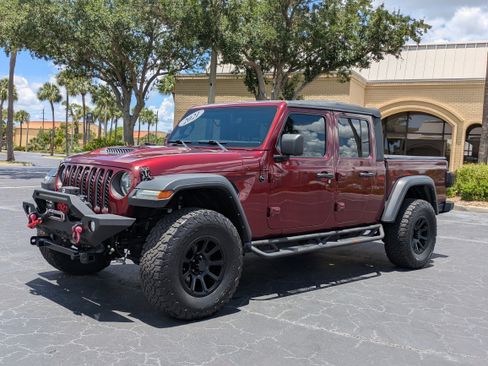 Used 2021 Jeep Gladiator Mojave AWD/4WD image 2