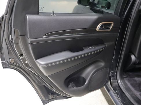 Certified 2017 Jeep Grand Cherokee Limited AWD/4WD image 18