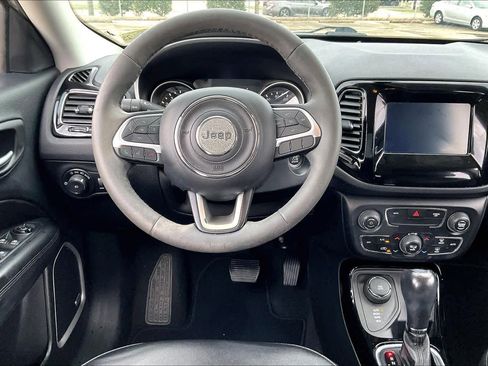 Used 2021 Jeep Compass Latitude w/ Sun and Sound Group image 5