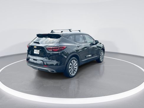 Used 2023 Chevrolet Blazer Premier w/ Driver Confidence II Package FWD image 9