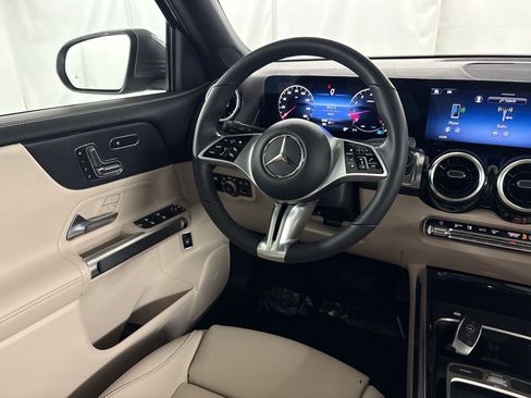 Certified 2026 Mercedes-Benz GLB 250 image 32