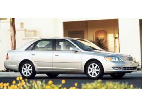 Used 2000 Toyota Avalon XLS FWD image 1