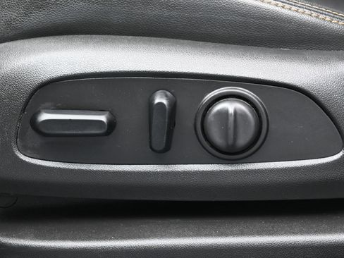 Used 2020 GMC Terrain SLT image 9