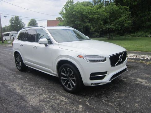 Used 2019 Volvo XC90 T6 Momentum w/ Protection Package Premier AWD/4WD image 4