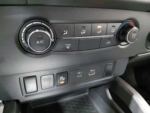 Used 2024 Nissan Frontier S w/ Technology Package RWD image 21