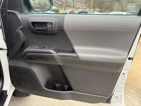 Used 2021 Toyota Tacoma SR image 29
