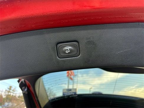 Used 2020 Ford Edge Titanium w/ Equipment Group 301A image 15