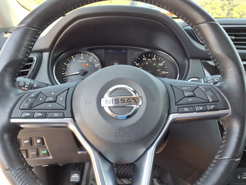 Certified 2019 Nissan Rogue SV AWD/4WD image 9