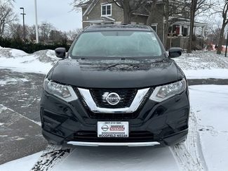 Used 2017 Nissan Rogue S video 2