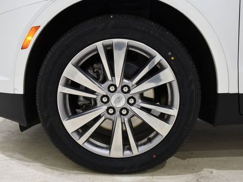 Used 2024 Cadillac XT5 Premium Luxury image 6