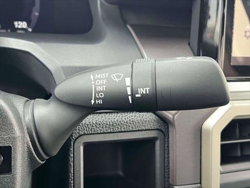 Used 2025 Toyota Tacoma TRD Sport image 23