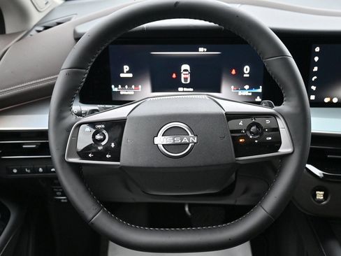 New 2025 Nissan Murano Platinum w/ Cargo Package AWD/4WD image 14