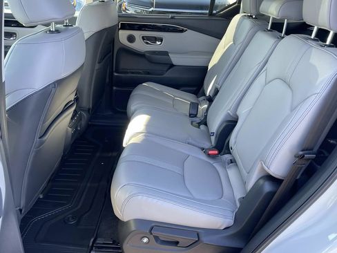 New 2025 Honda Pilot EX-L image 10