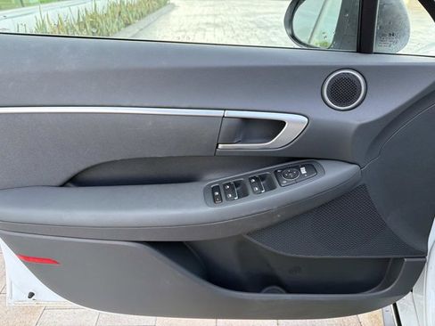 Used 2021 Hyundai Sonata SE FWD image 9